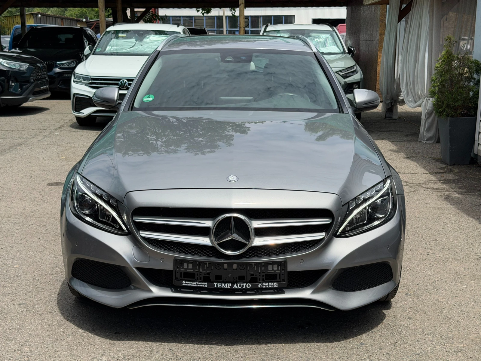 Mercedes-Benz C 220 D* СЕРВИЗНА КНИЖКА С ПЪЛНА ИСТОРИЯ В МЕРЦЕДЕС, снимка 2 - Автомобили и джипове - 55205607