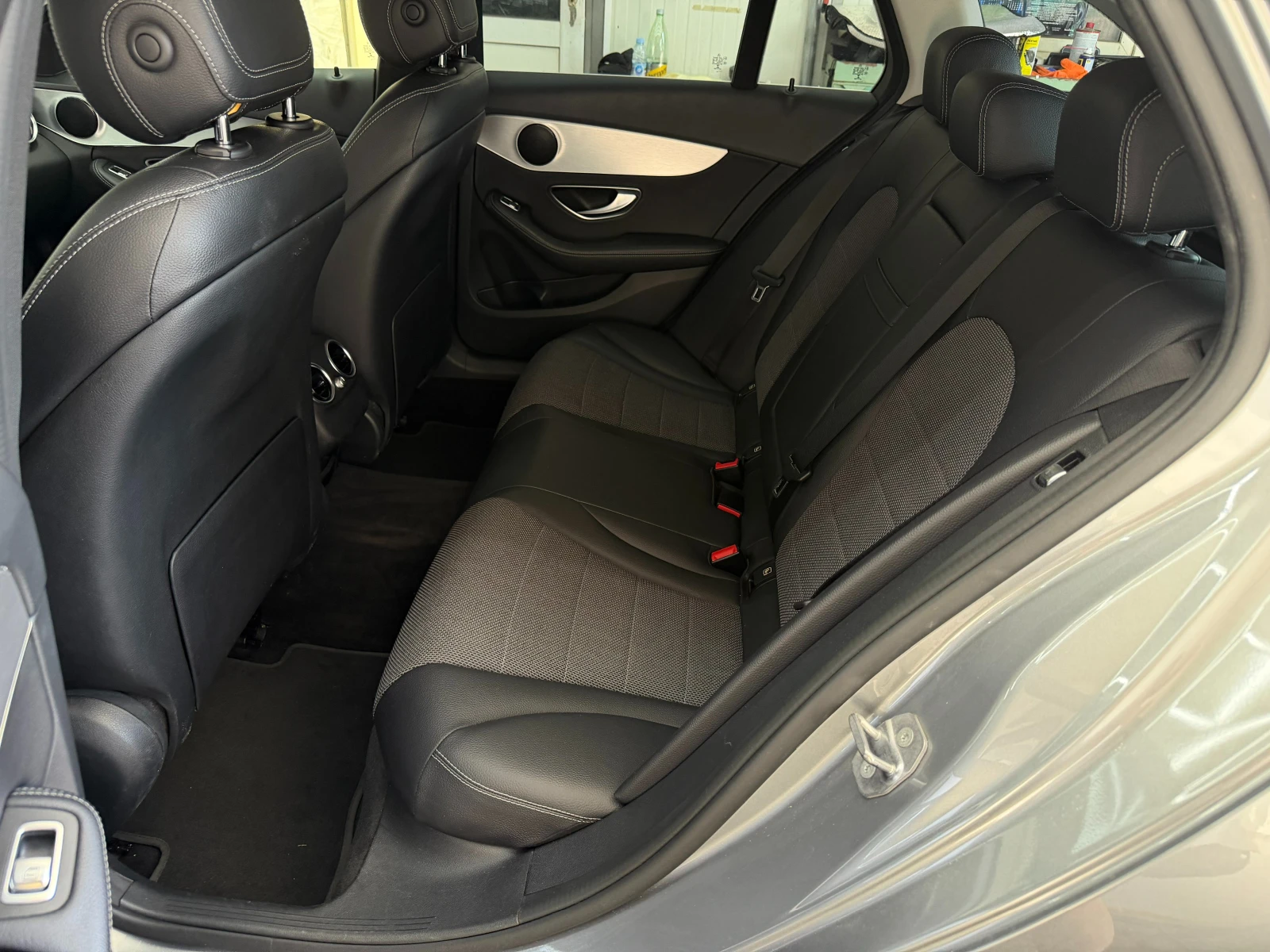 Mercedes-Benz C 220 D* СЕРВИЗНА КНИЖКА С ПЪЛНА ИСТОРИЯ В МЕРЦЕДЕС, снимка 9 - Автомобили и джипове - 55205607