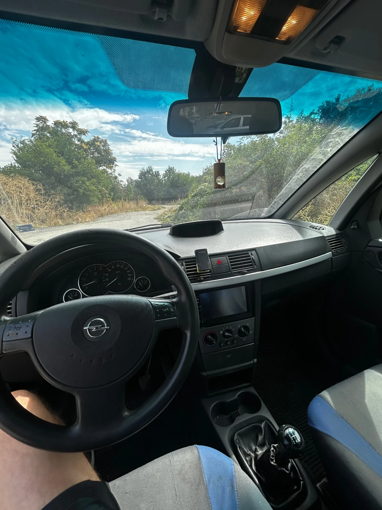 Opel Meriva, снимка 2 - Автомобили и джипове - 56040554
