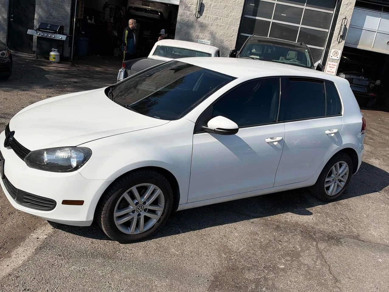 VW Golf * 5dr HB Auto * CARFAX * ЦЕНА ДО БГ, снимка 2 - Автомобили и джипове - 56624581