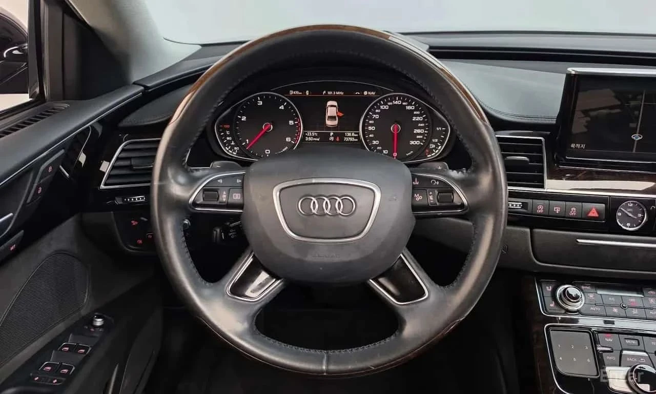 Audi A8, снимка 8 - Автомобили и джипове - 56723493