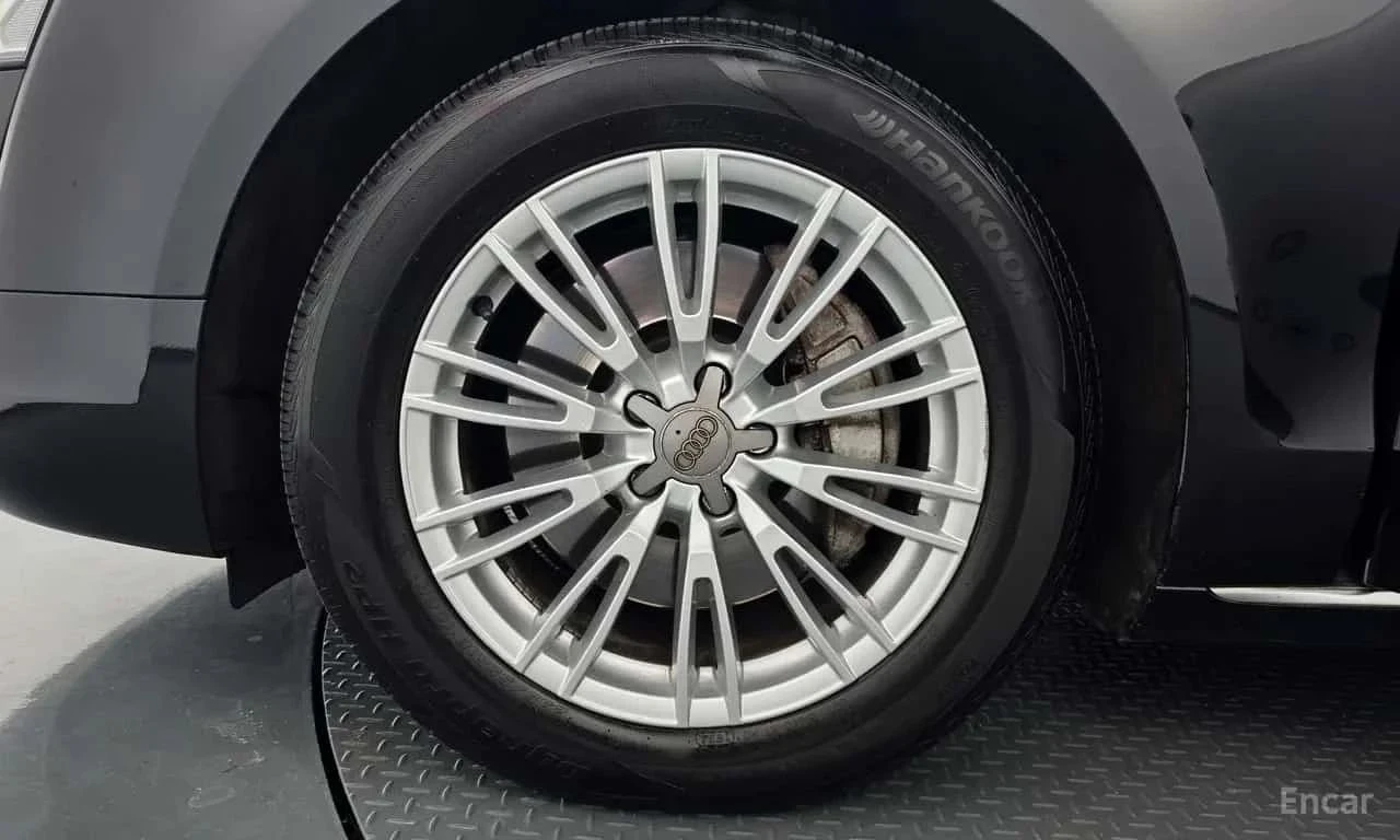 Audi A8, снимка 5 - Автомобили и джипове - 56723493