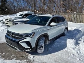 VW Taos Highline  CARFAX