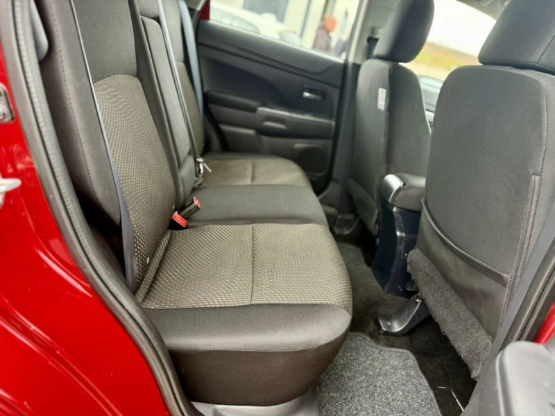 Mitsubishi ASX 2.2 AVTOMAT 4x4, снимка 15 - Автомобили и джипове - 51986683