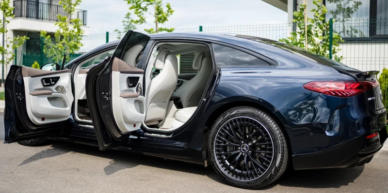 Mercedes-Benz EQS AMG 53 4Matic+ , снимка 4 - Автомобили и джипове - 52213711