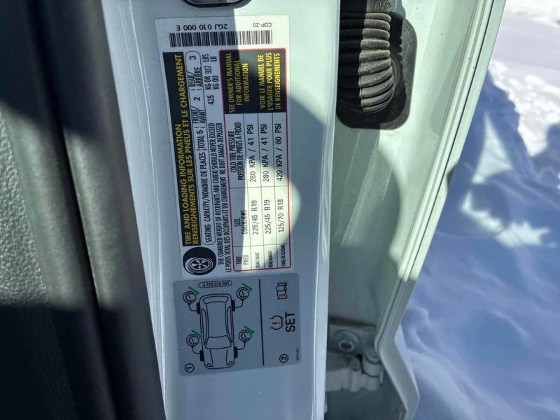 VW Taos Highline  CARFAX, снимка 11 - Автомобили и джипове - 53283874