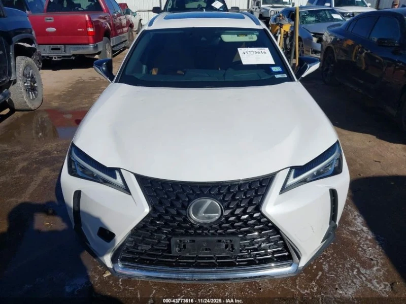 Lexus UX 200, снимка 10 - Автомобили и джипове - 53364557