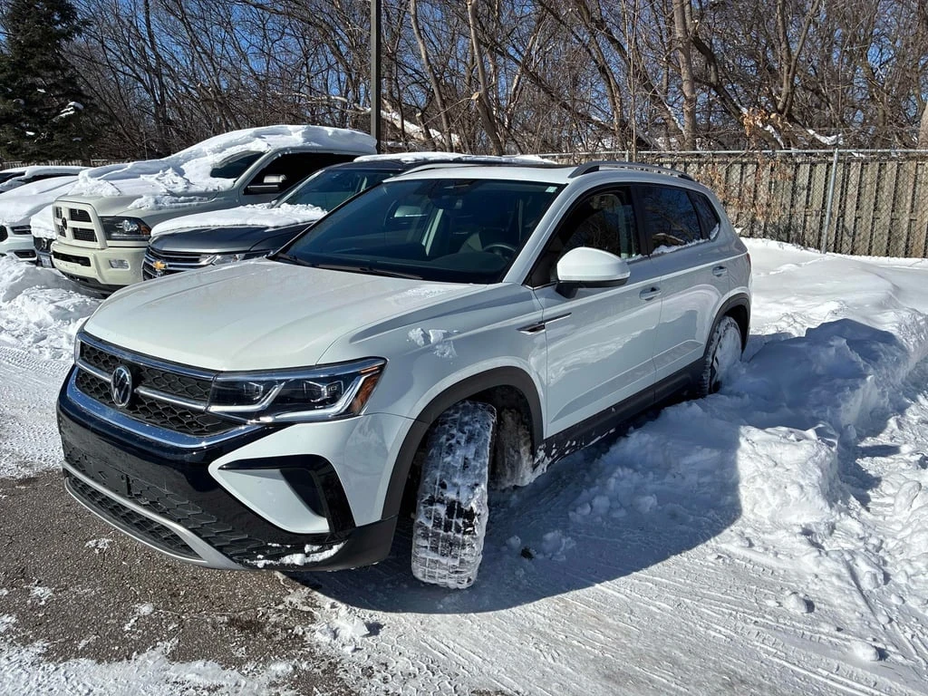 VW Taos Highline  CARFAX, снимка 1