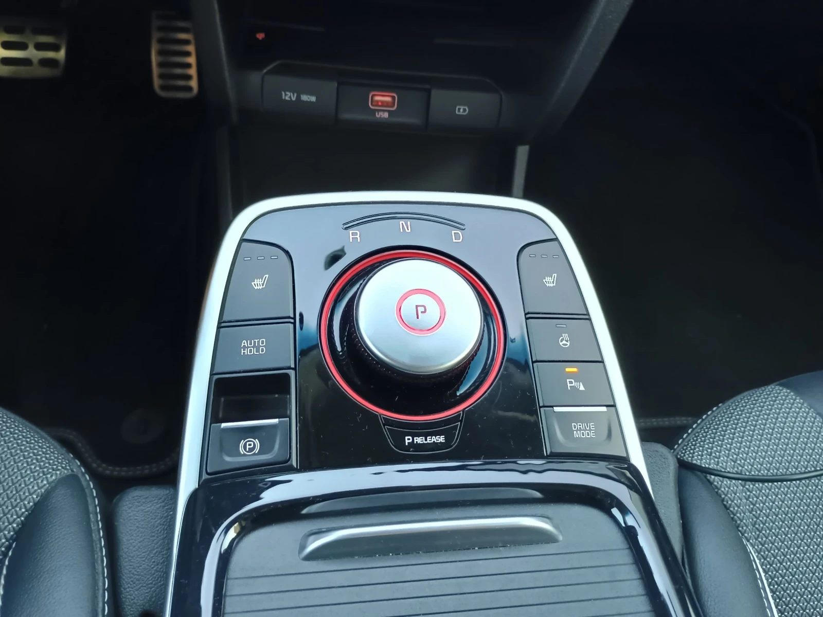 Kia Niro EXECUTIVE /64KW/ГАРАНЦИЯ/ТЕРМОПОМПА/JBL - изображение 8