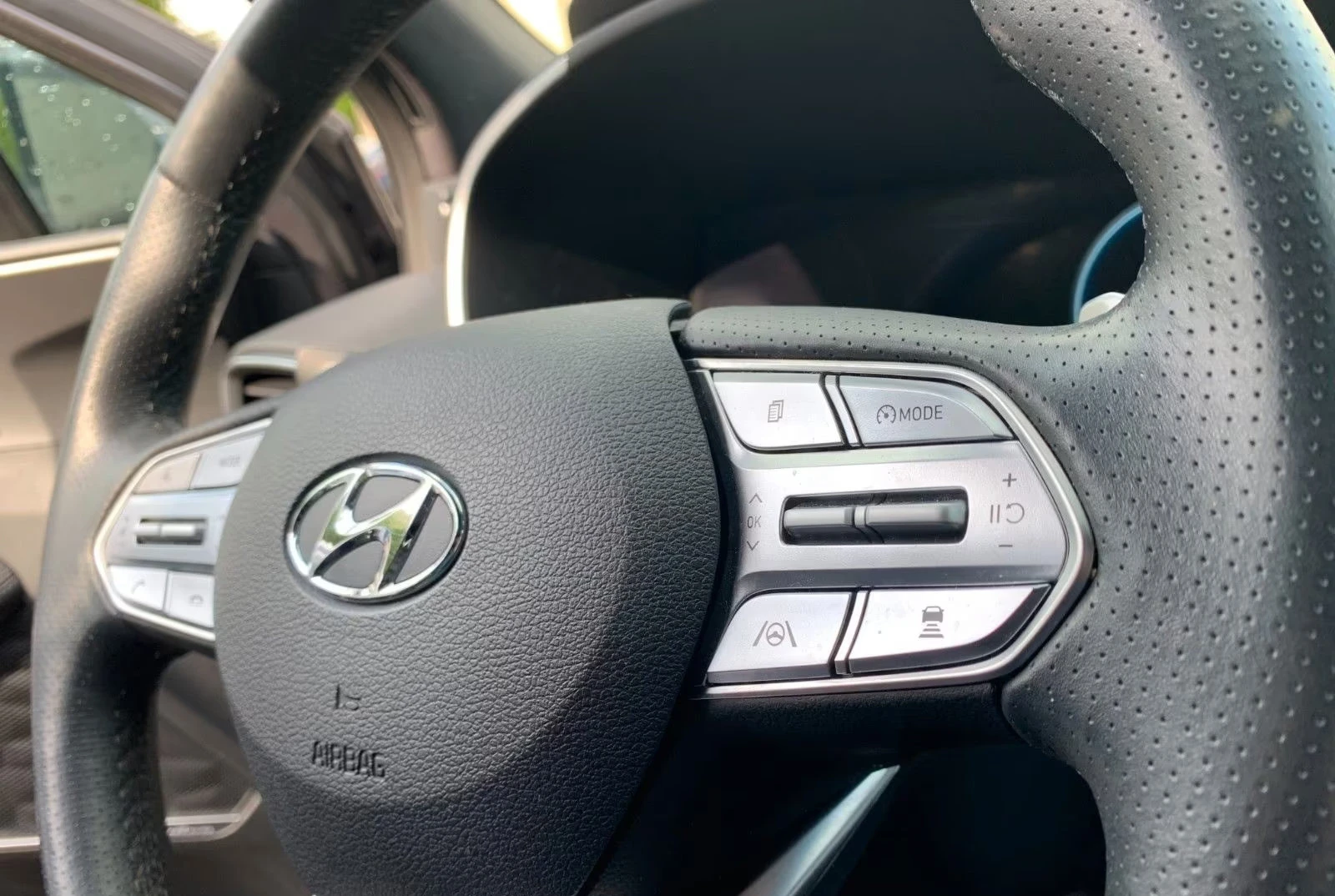 Hyundai Santa fe SIGNATURE/191HP/4WD/HUD/ACC/360/DIGITAL/AMBI/809f - изображение 6