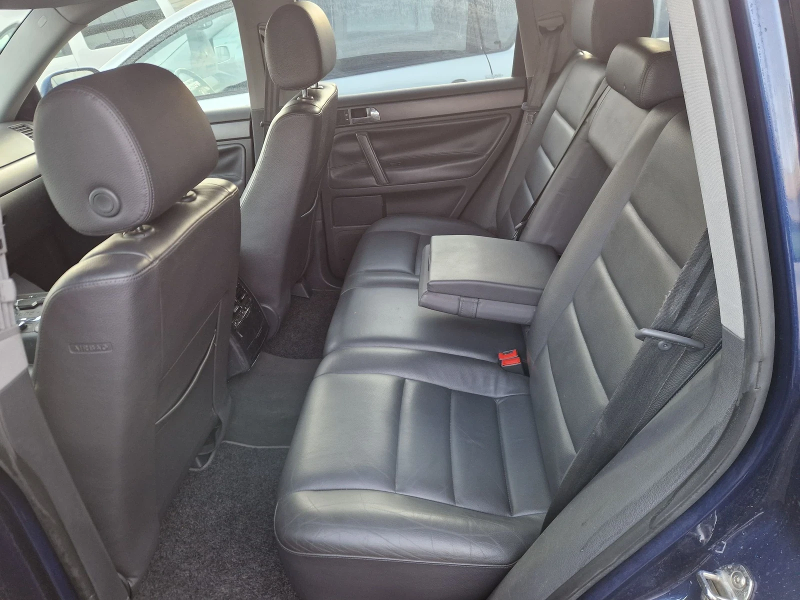 VW Touareg 2.5TDI 174HP. 4X4 ITALIA - изображение 7