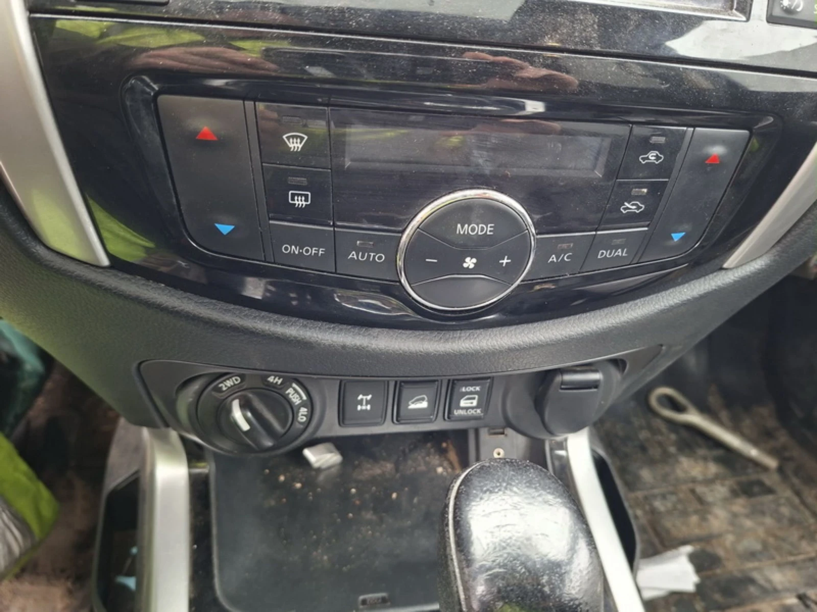 Nissan Navara Double Cab | 2.3D | Automatic , снимка 8 - Автомобили и джипове - 53761238