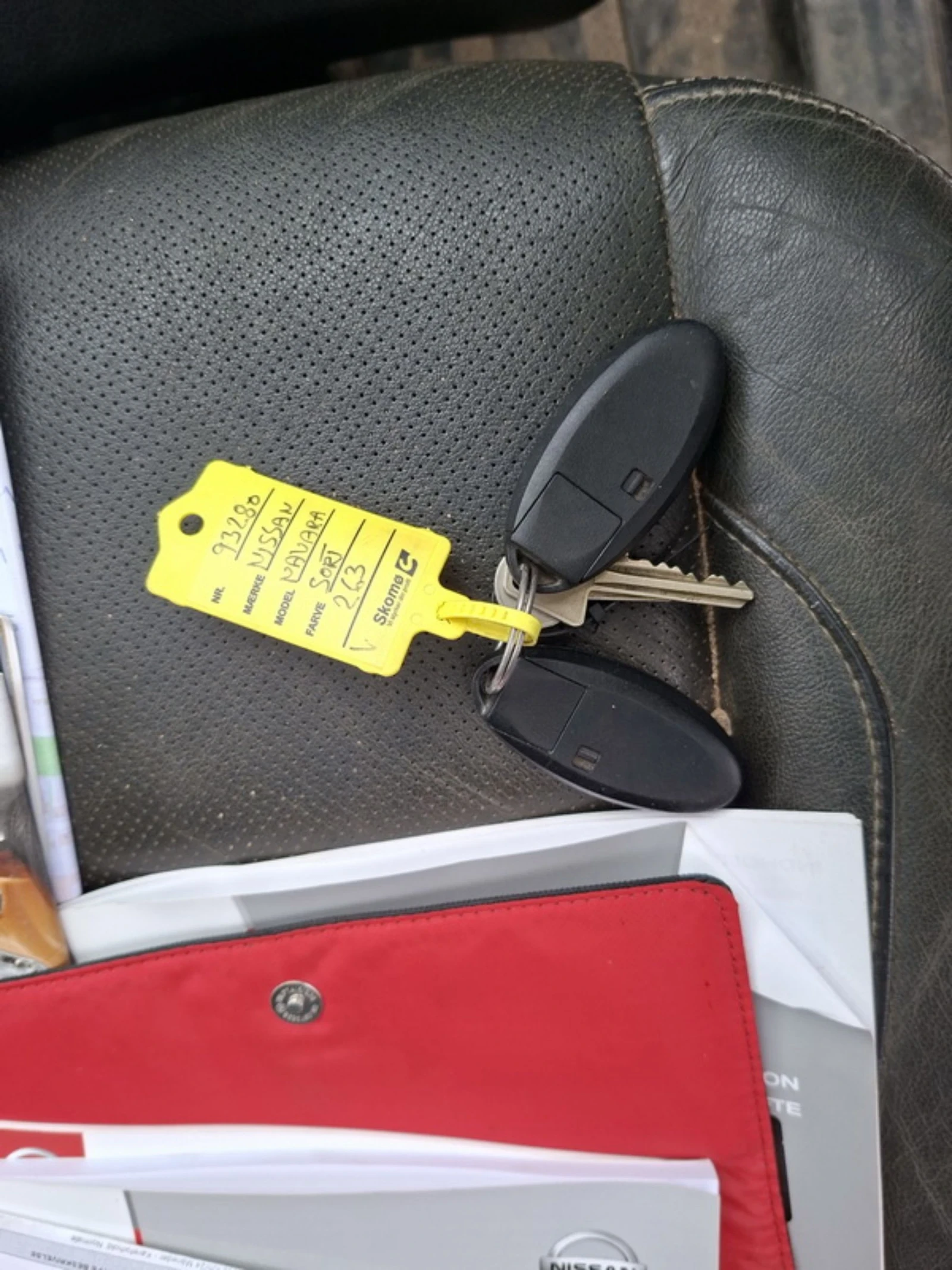 Nissan Navara Double Cab | 2.3D | Automatic , снимка 11 - Автомобили и джипове - 53761238