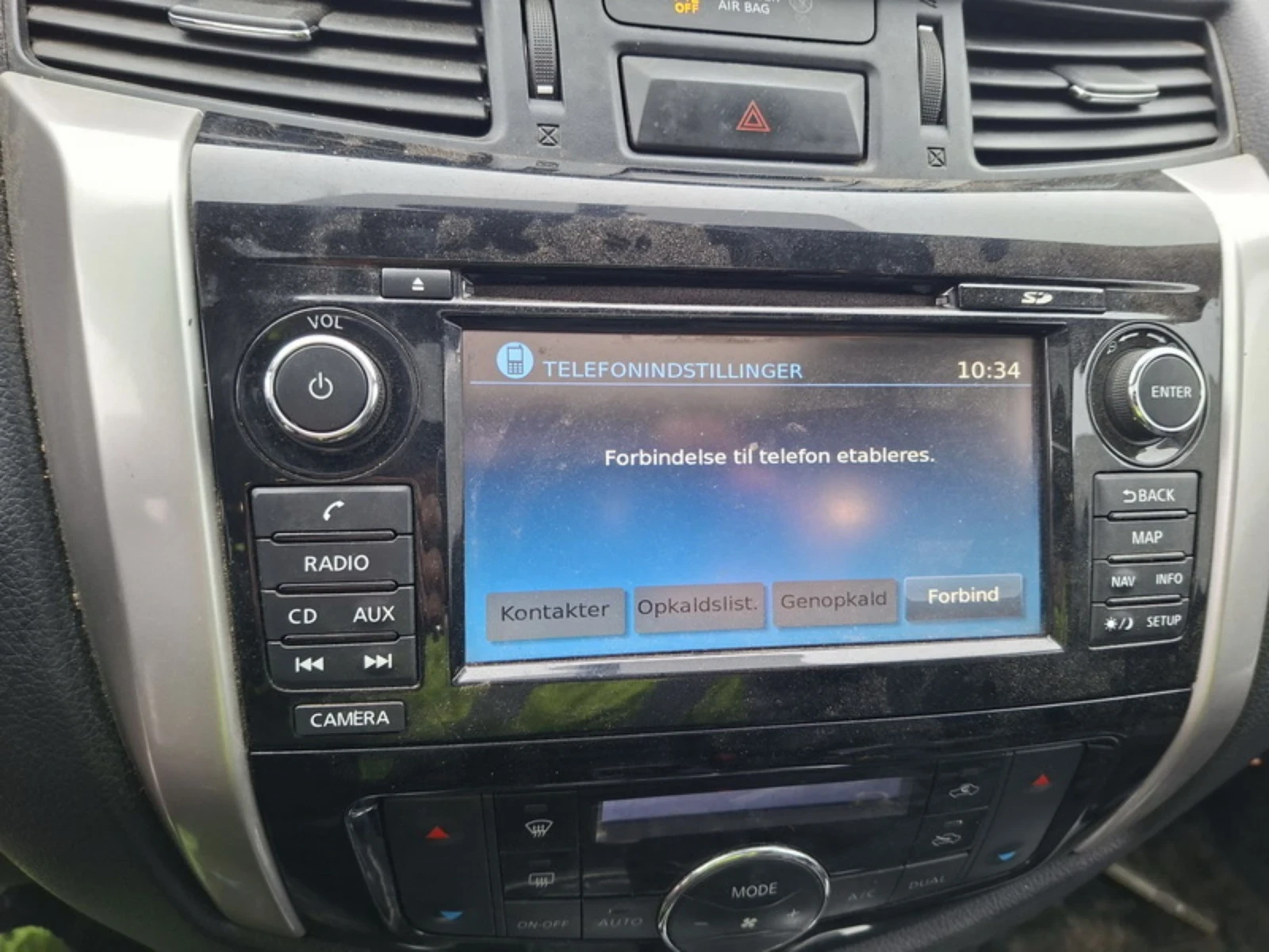 Nissan Navara Double Cab | 2.3D | Automatic , снимка 7 - Автомобили и джипове - 53761238