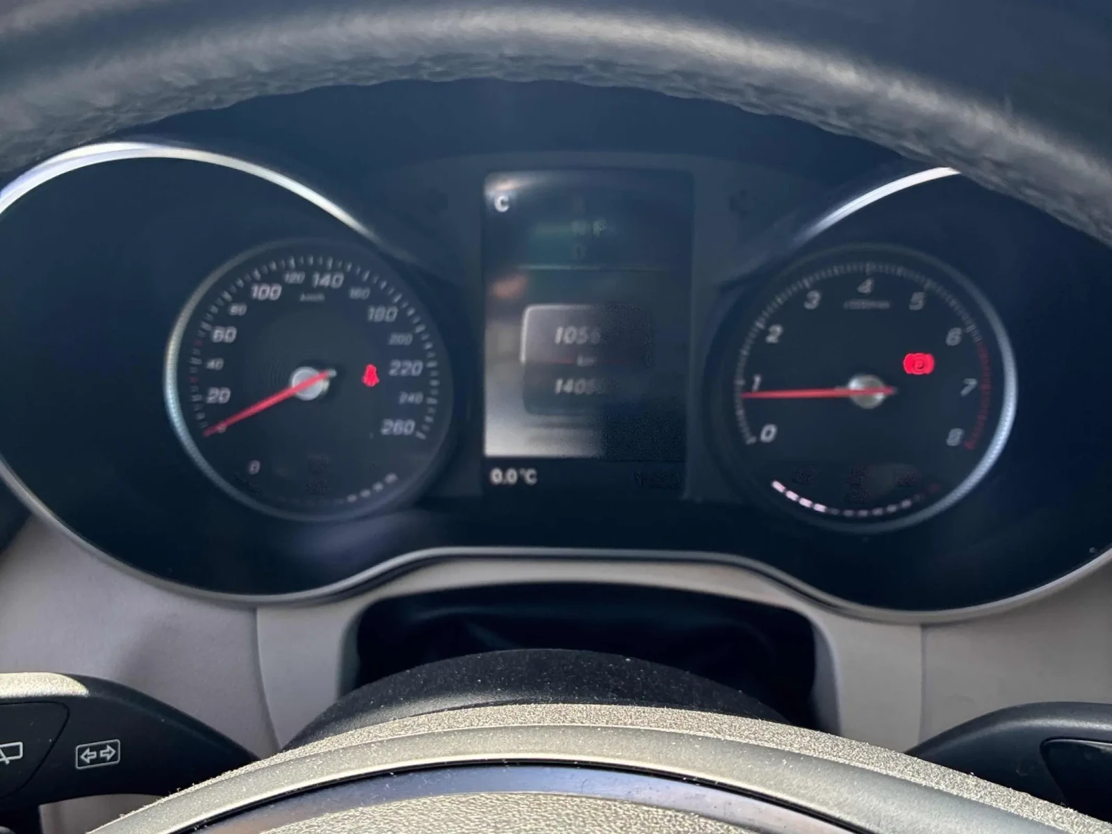 Mercedes-Benz GLC 300 AMG* PACK* ПОДГРЕВ* КАМЕРА* КЕЙЛЕС* ПАНОРАМА* , снимка 10 - Автомобили и джипове - 54146607