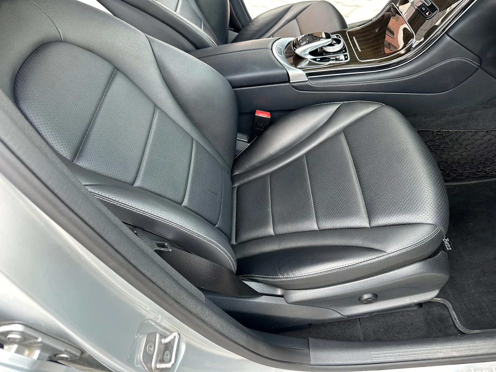 Mercedes-Benz GLC 300, снимка 14 - Автомобили и джипове - 54177687