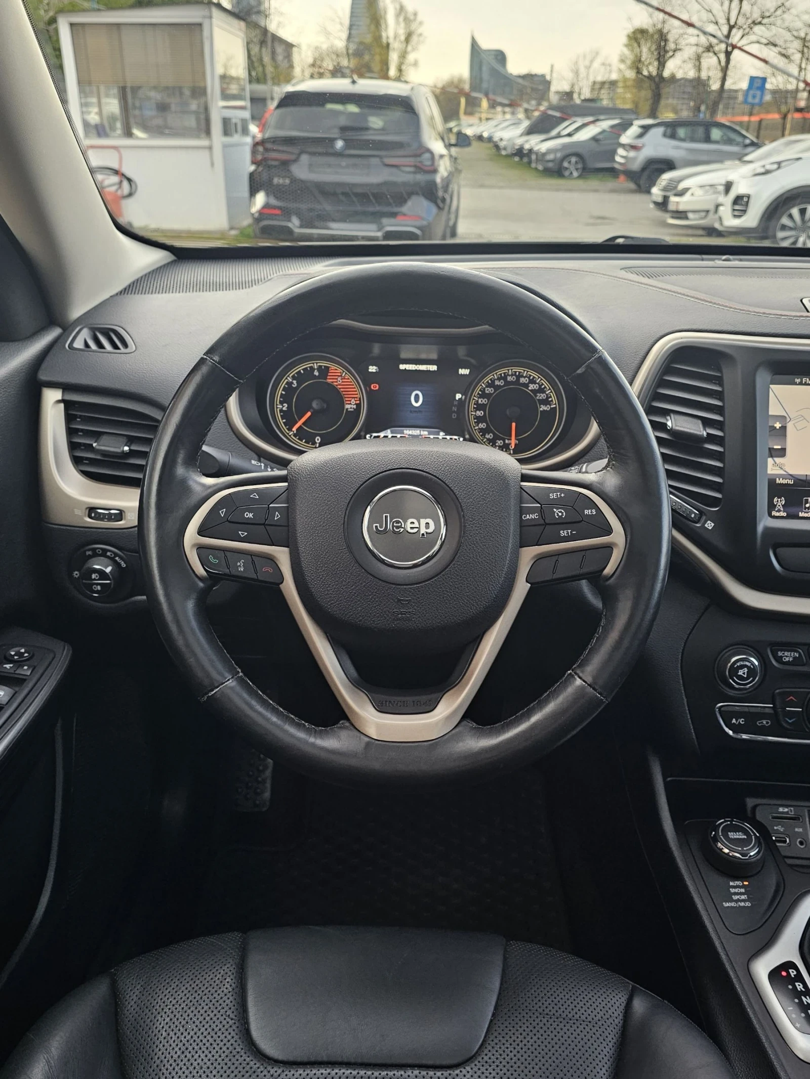 Jeep Cherokee 2.2 4WD 75th Aniversary Edition 200к.с. Keyless, снимка 12 - Автомобили и джипове - 54197162