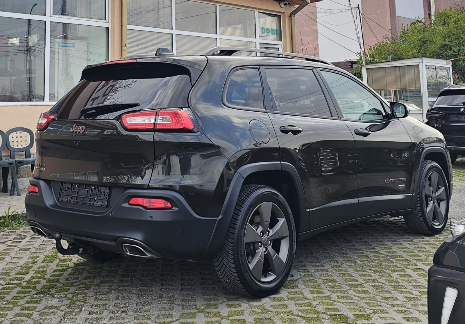 Jeep Cherokee 2.2 4WD 75th Aniversary Edition 200к.с. Keyless, снимка 5 - Автомобили и джипове - 54197162