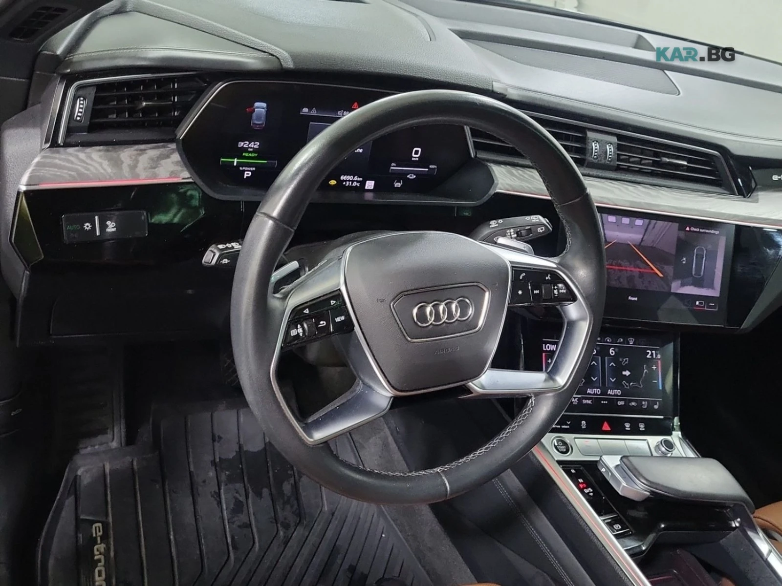 Audi Q8 * AвтоКредит * (ЦЕНА ДО БГ), снимка 12 - Автомобили и джипове - 55177953