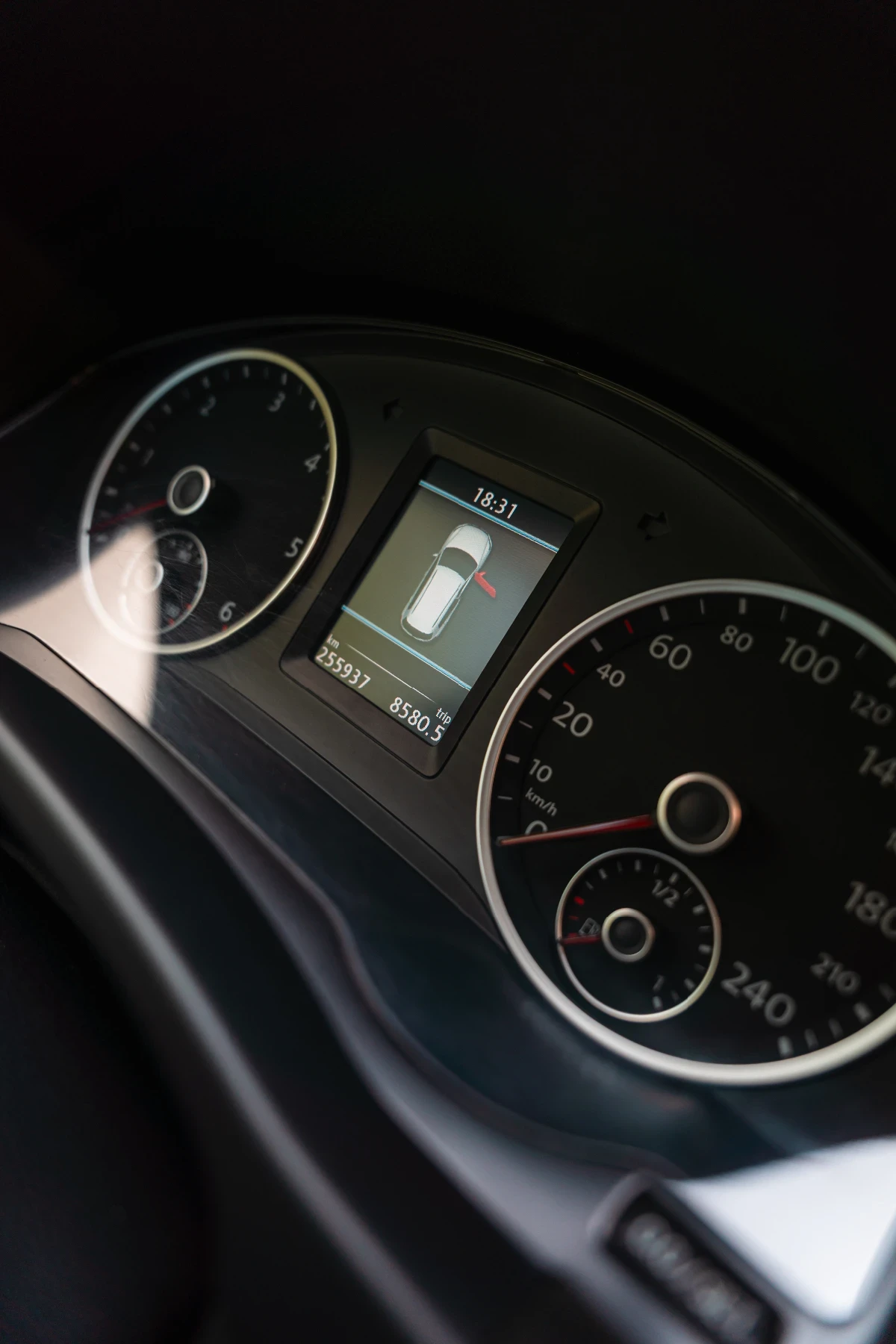 VW Tiguan  2.0 TDI (140 к. с. )   4Motion | Първи собственик, снимка 6 - Автомобили и джипове - 55256755