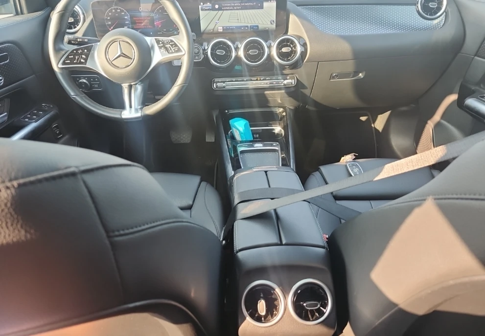 Mercedes-Benz GLA 250 * 4MATIC* Подгрев* Pano* Back Cam* Blind Spot*    , снимка 7 - Автомобили и джипове - 55625464