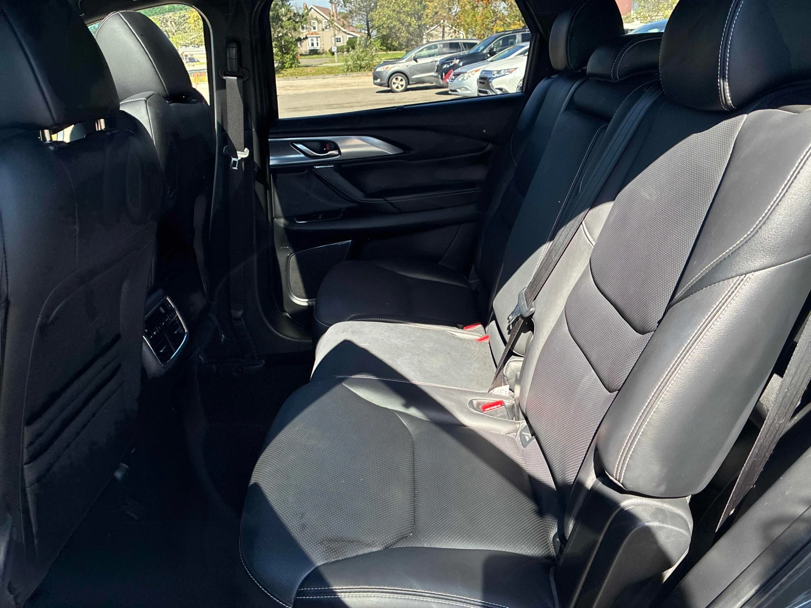 Mazda CX-9 AWD* CARFAX* АВТОКРЕДИТ БЕЗ ПЪРВОНАЧАЛНА ВНОСКА* , снимка 15 - Автомобили и джипове - 56115096