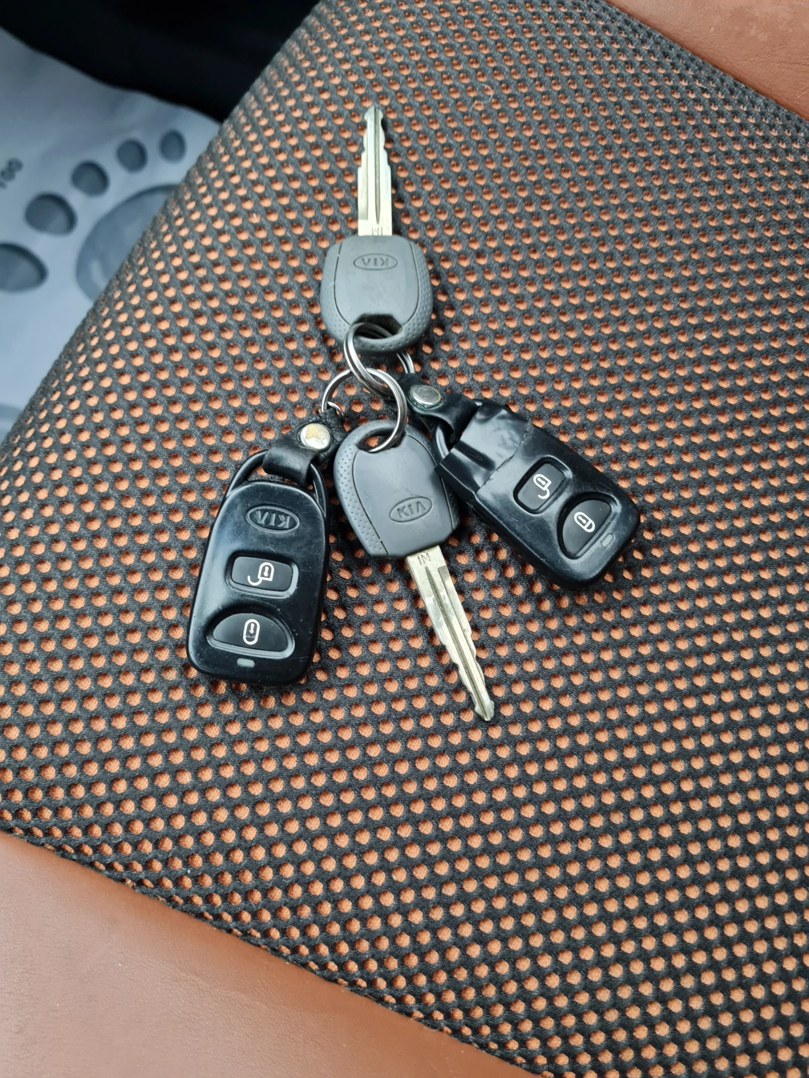 Kia Sportage 4�4 2.0���.116�.�.  | Mobile.bg � ����������� 17