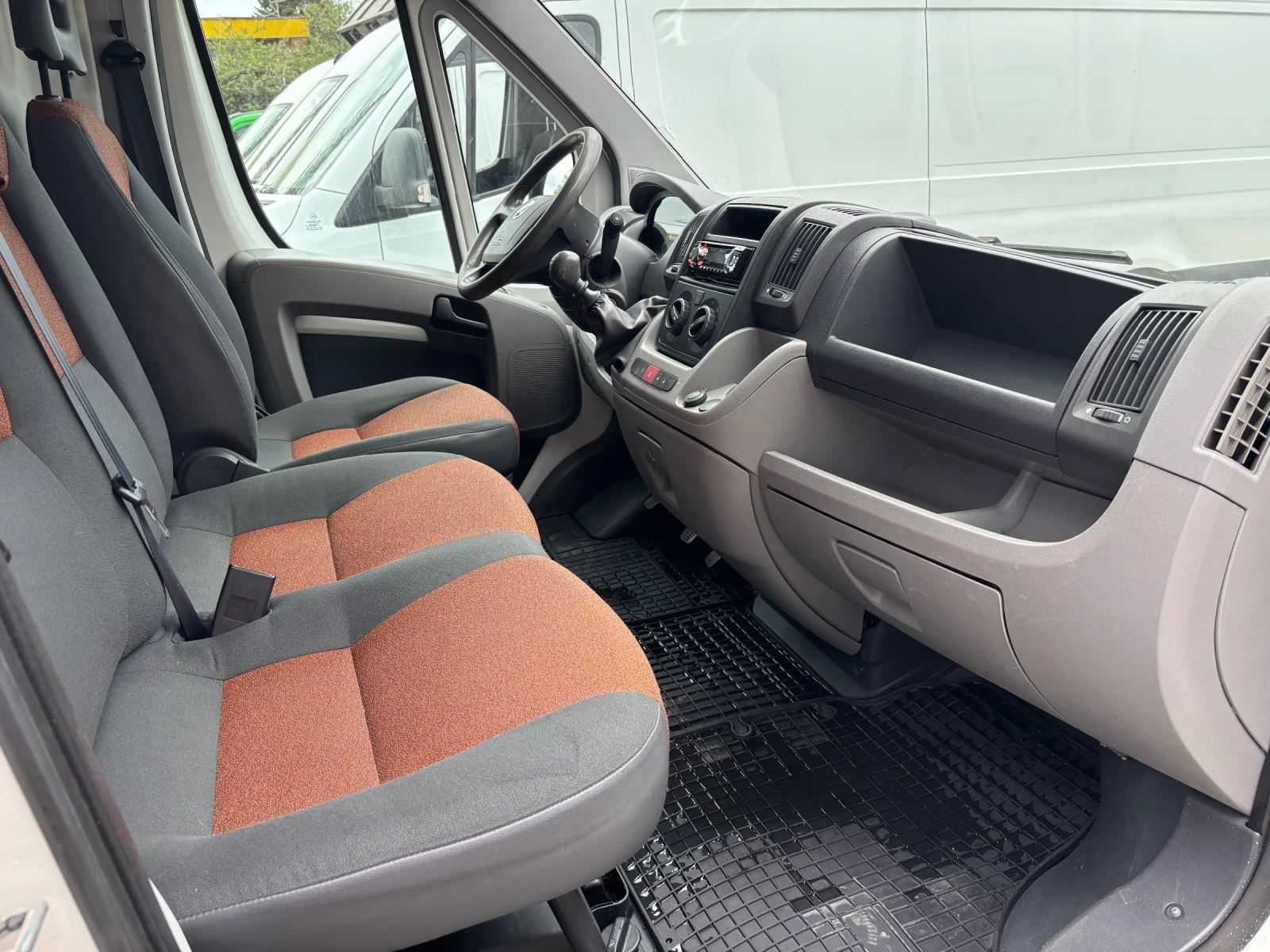Fiat Ducato 131000КМ КЛИМА EURO5, снимка 9 - Бусове и автобуси - 56042782
