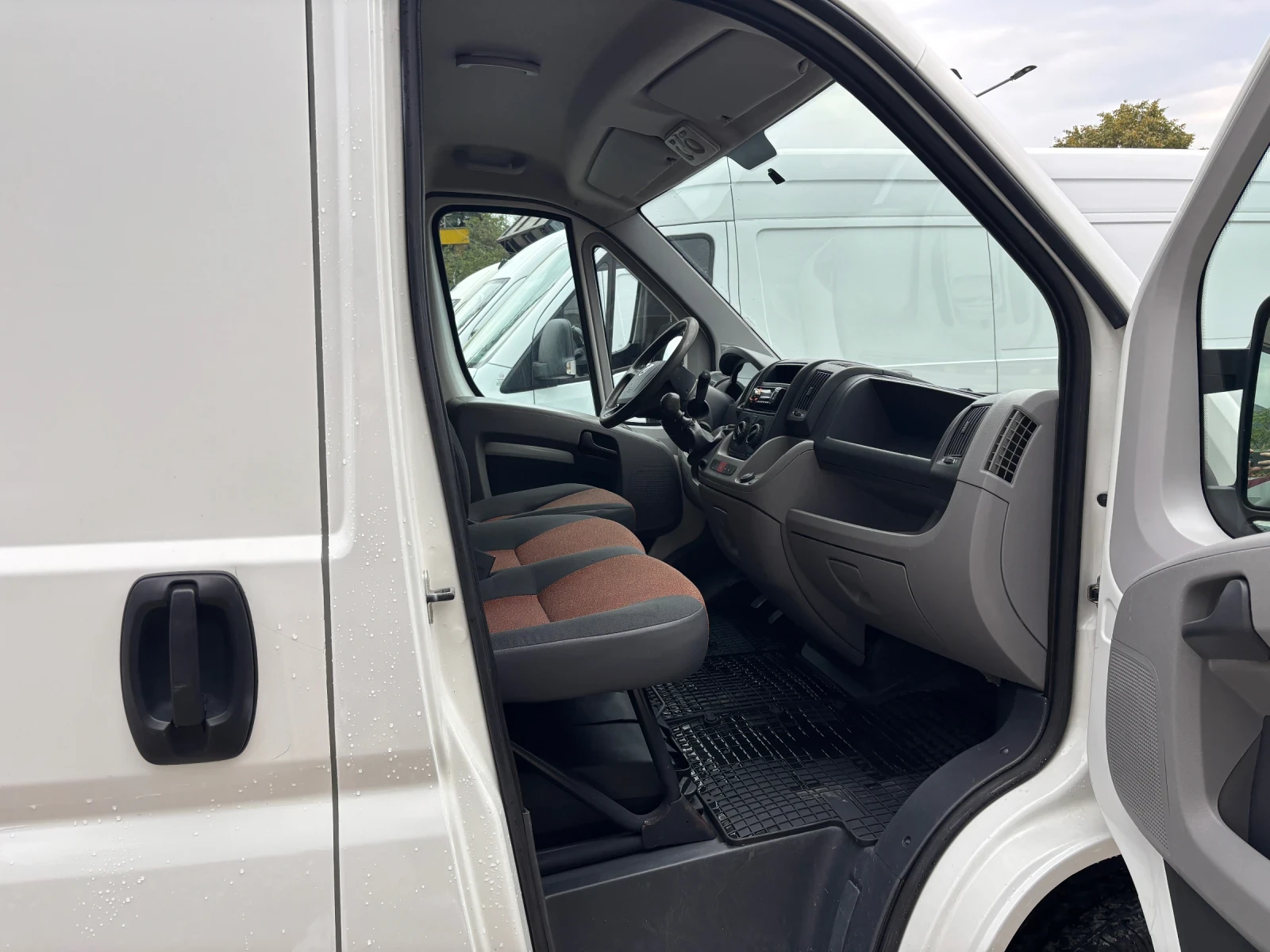Fiat Ducato 131000КМ КЛИМА EURO5, снимка 8 - Бусове и автобуси - 56042782