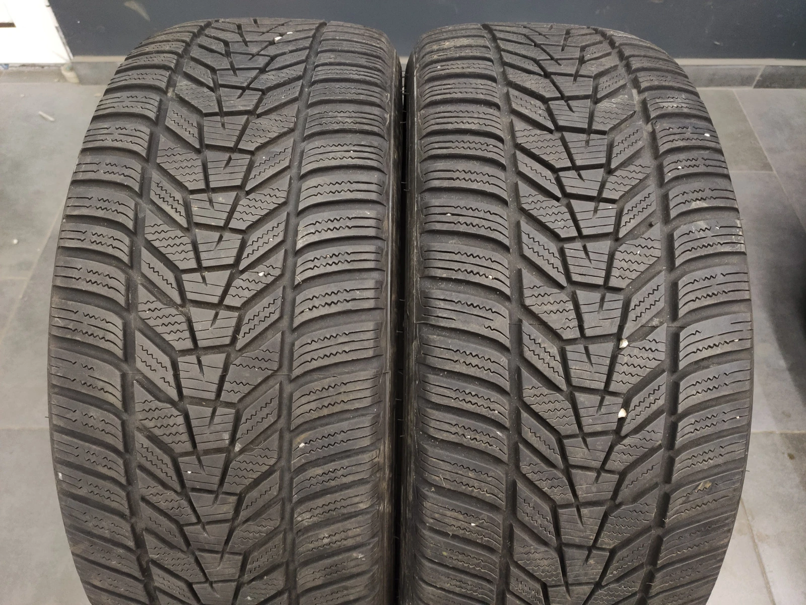  235/45R18 | Mobile.bg   3