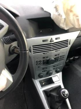 Opel Astra 1.6i, снимка 9