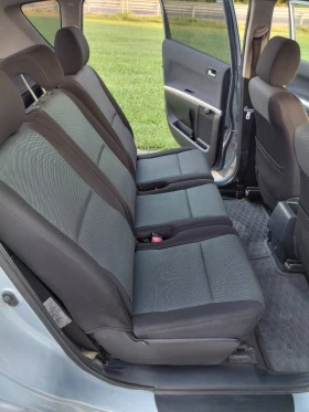 Toyota Corolla verso, снимка 9