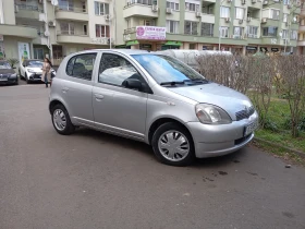 Toyota Yaris 1.0 vvt-i 4 врати, снимка 17