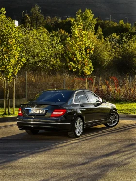 Обява за продажба на Mercedes-Benz C 250 EXCLUSIVE#MULTIBEAM#FULL# ~24 999 лв. - изображение 4