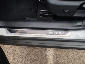 Toyota Corolla TREK 2.0 Хибрид 184к.с 09.2022г - 17850 € / 34911.57 лв. - 35742141 16