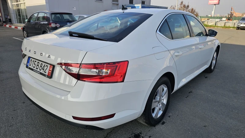 Skoda Superb 1.5  бензин - 150 к.с - 7Gавтомат , снимка 4 - Автомобили и джипове - 48165733