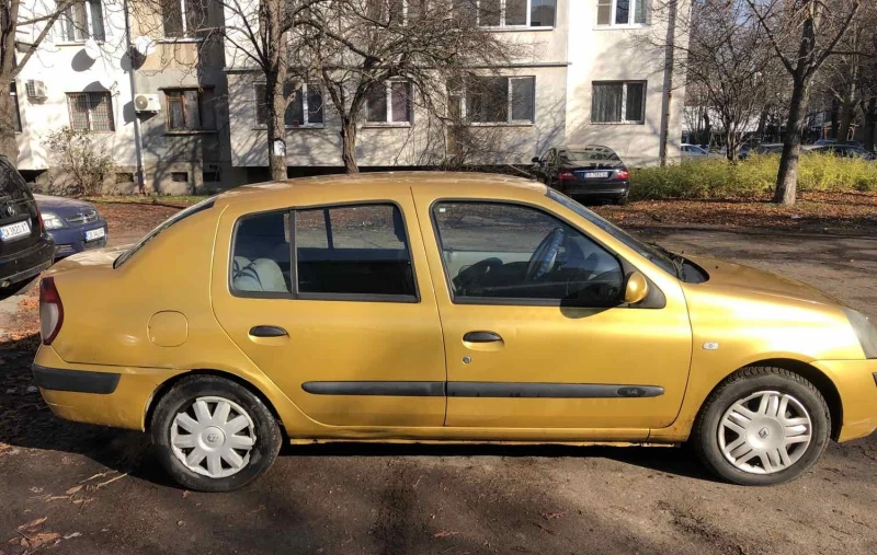 Renault Symbol 1.6, снимка 2 - Автомобили и джипове - 48507665