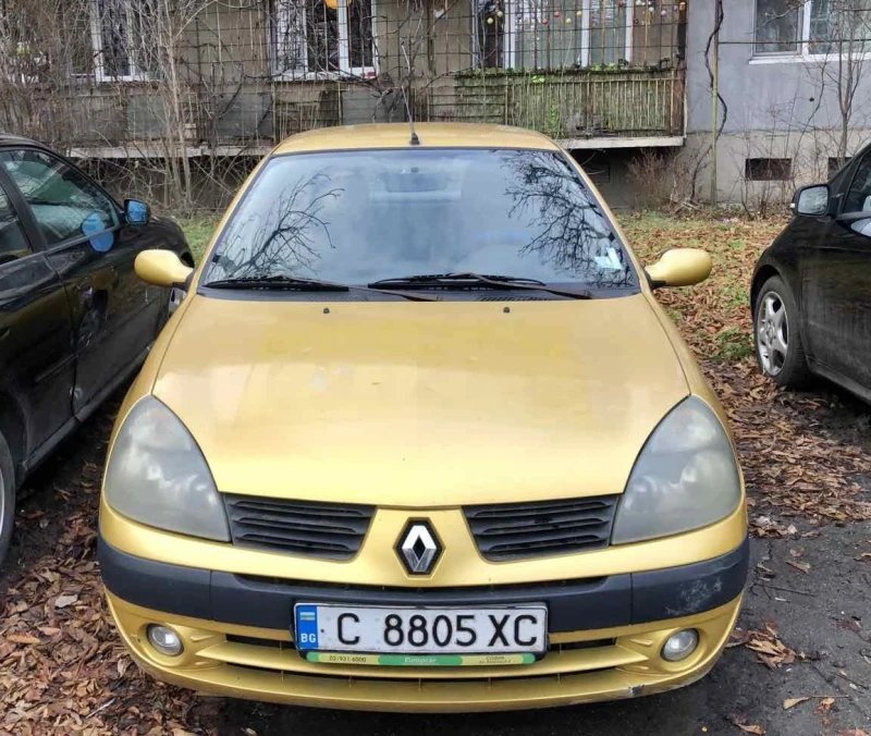 Renault Symbol 1.6, снимка 1 - Автомобили и джипове - 48507665