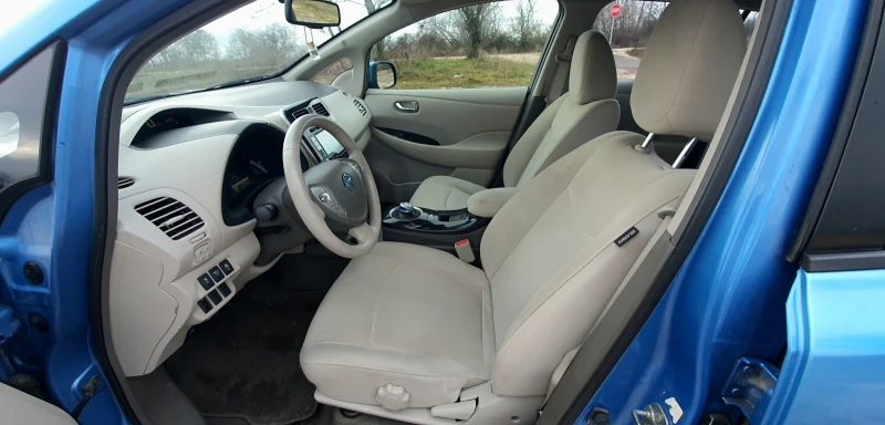 Nissan Leaf  30kWh, снимка 13 - Автомобили и джипове - 48549179