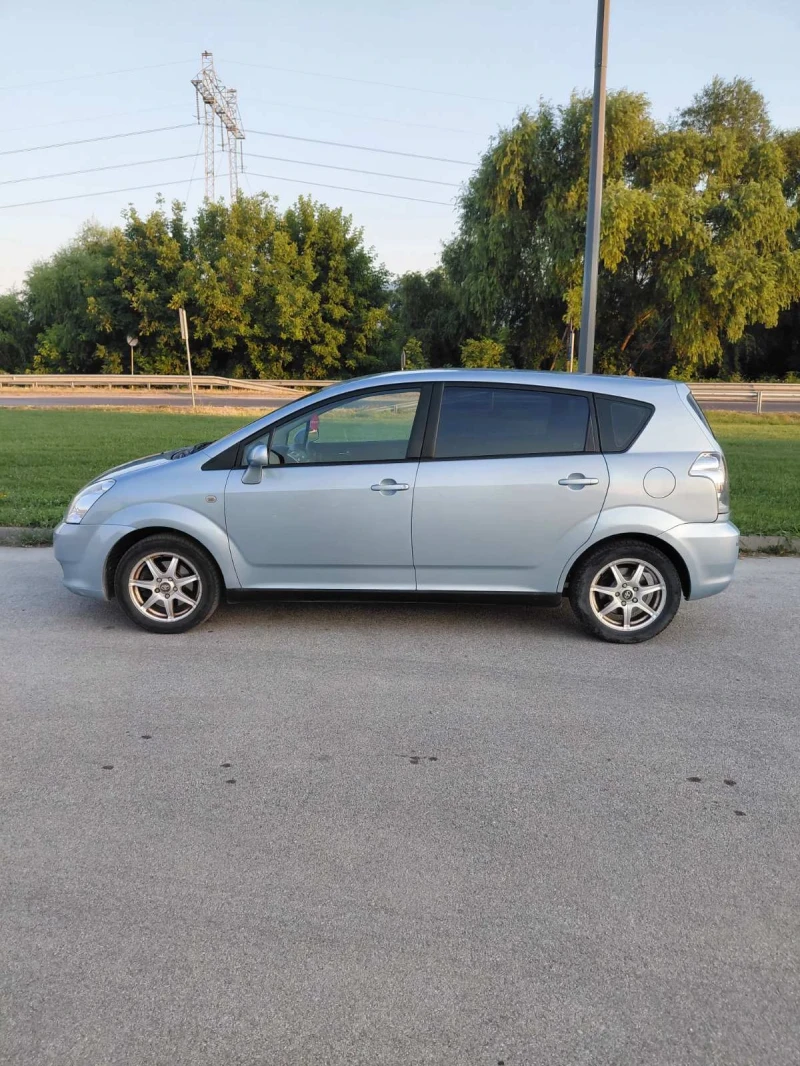 Toyota Corolla verso, снимка 2 - Автомобили и джипове - 52532129