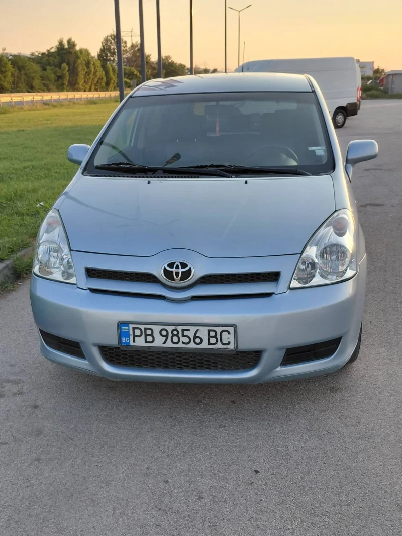 Toyota Corolla verso, снимка 4 - Автомобили и джипове - 52532129