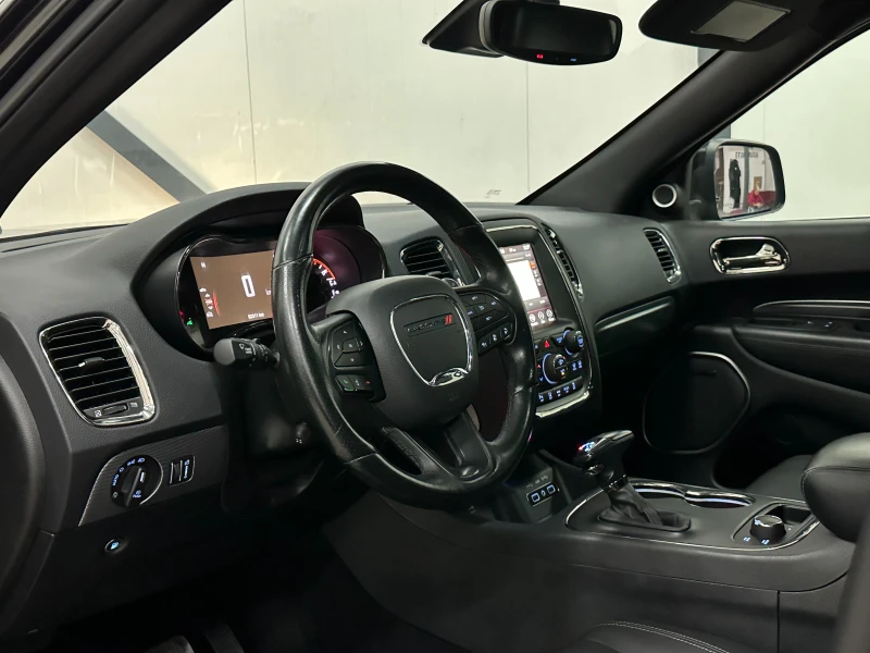 Dodge Durango * 5.7 R/T* DISTRONIC* ОБДУХ* ПОДГРЕВ* , снимка 10 - Автомобили и джипове - 51055348