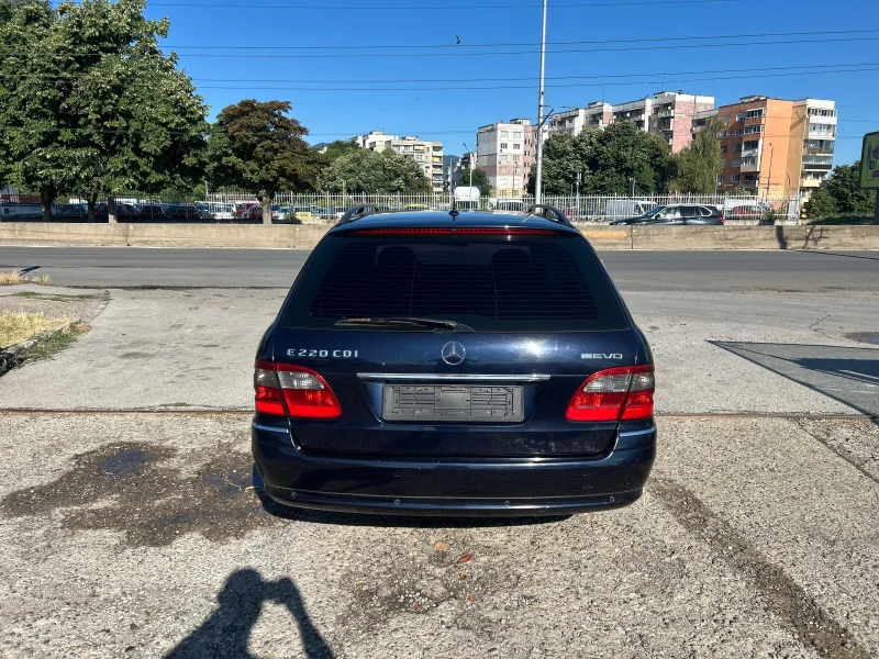 Mercedes-Benz E 220 CDI, снимка 6 - Автомобили и джипове - 51064376
