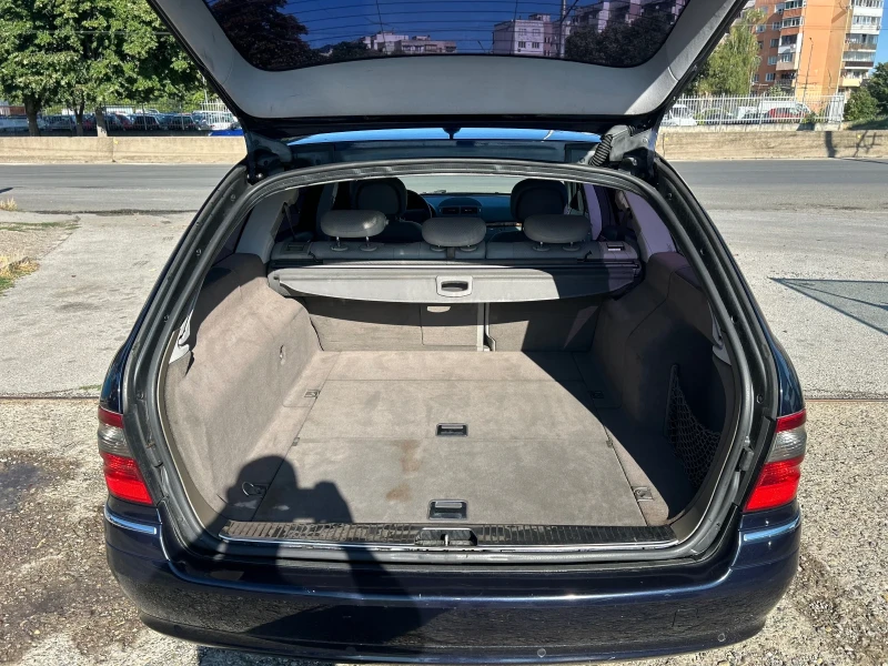Mercedes-Benz E 220 CDI, снимка 11 - Автомобили и джипове - 51064376