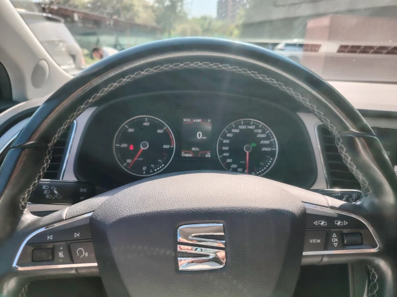 Seat Leon, снимка 8 - Автомобили и джипове - 51644335