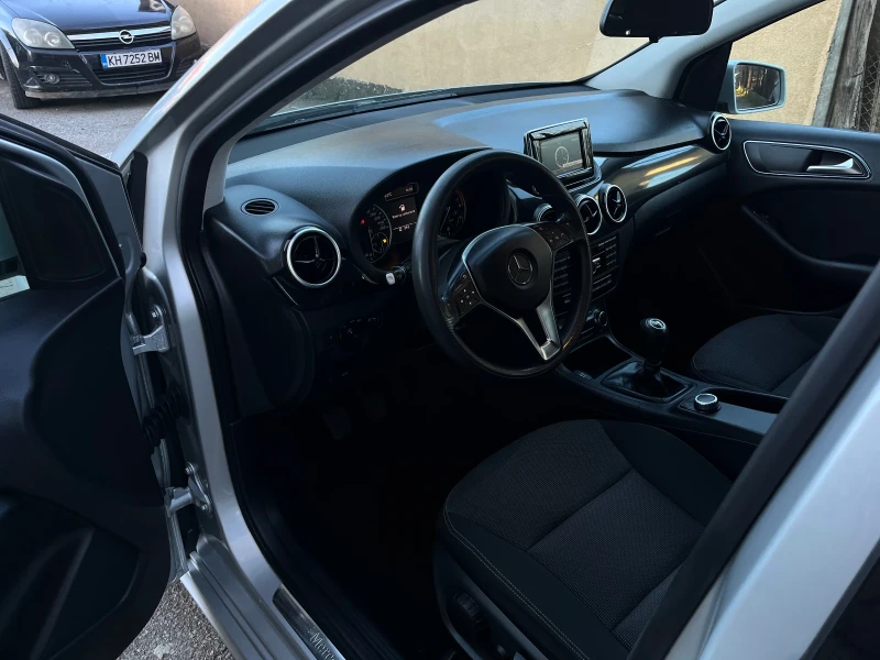 Mercedes-Benz B 180 B 180, CDI, 2013г., снимка 7 - Автомобили и джипове - 52583493