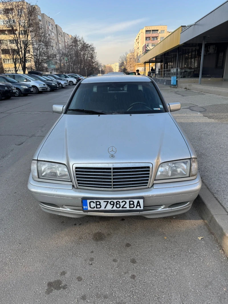Mercedes-Benz C 200, снимка 5 - Автомобили и джипове - 52838325