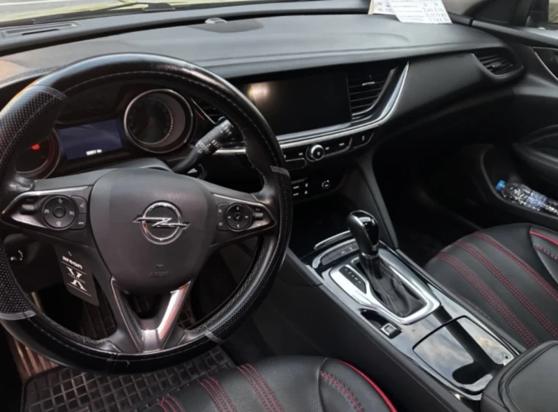 Opel Insignia Grand Sport , снимка 7 - Автомобили и джипове - 52952401