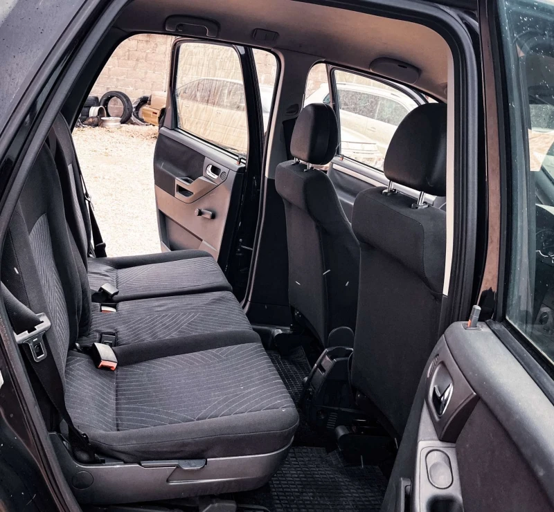 Opel Meriva 1.3cdti , снимка 13 - Автомобили и джипове - 53135871