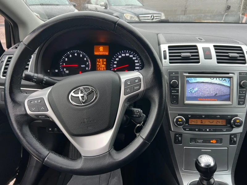 Toyota Avensis 1.8-NAVI FULL, снимка 13 - Автомобили и джипове - 53384176